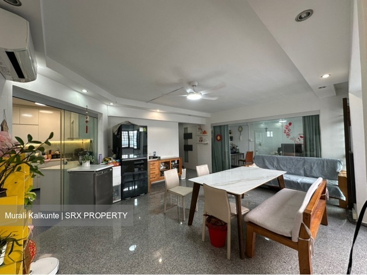 Blk 656C Jurong West Street 61 (Jurong West), HDB Executive #573693631